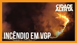 Incêndio em Vargem Grande Paulista SP começa a tomar grandes proporções [upl. by Aihsekat469]