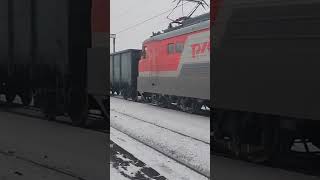 ВЛ101494 с грузовым поездом на О П Первомайская [upl. by Goldenberg]