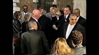 Lenny Mclean Lenny at Ronnie Krays funeral [upl. by Safoelc]