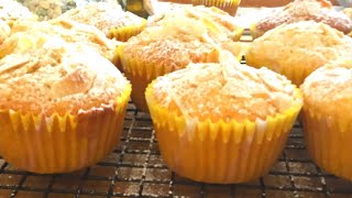 RECETTE CUPCAKES VANILLE MOELLEUX  FACILE ET RAPIDE [upl. by Adis]