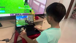 roblox Wei Heng shows how to play Roblox bloxfruits game on big screen [upl. by Nemad]