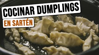 👩‍🍳 Cómo Cocinar Dumplings o Gyozas en Sartén  Receta Fácil de Empanadillas Chinas 2024 [upl. by Chery]