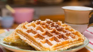 Belgische Waffeln mit karamellisiertem Hagelzucker [upl. by Notsla]