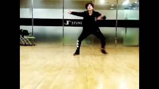 Madtown Daewon free style dance practice [upl. by Yelyr]