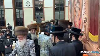 Nikolsburg Rebbe Dances At His Granddaughters Sheva Brochos  Elul 5783 [upl. by Andi]