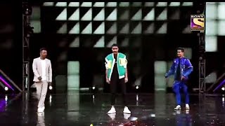 Raghav juyal 😎 Dharmesh sir 🤘 amp Tushar Shetty dance in super dancer finale [upl. by Jillian]