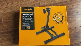 Halfords Universal Bike Stand [upl. by Cuhp]