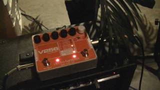 Using the V256 Vocoder by ElectroHarmonix [upl. by Tade922]