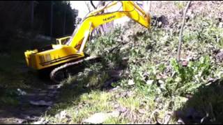 The mother RC excavator escavatore climbing [upl. by Rockafellow808]