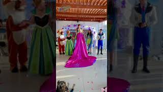 Ceremonia de coronación Queen Elsa ❄️ frozen [upl. by Deyes]