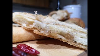 Pizza Sfogliata con Ciccioli di maiale e Tortano Napoletano  Pizza Sfogliata con Cicoli [upl. by Hnao]