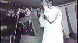 Chamkila and Amarjot  Chak Daoon Ghare Ton Kaula  LIVE  12021986 [upl. by Adiuqram]