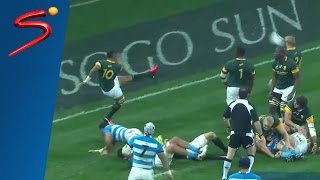 Elton Jantjies hammers Adriaan Strauss [upl. by Neomah]