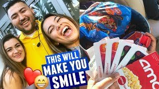 GIVING BACK TO THE SECURITY AT VIDCON  This Video Will Make You Smile [upl. by Ellita]