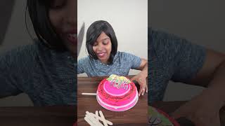 Cake 🎂 Cutting Life Hack 😀 shorts funny comedy ashortaday minkutinku lifehacks [upl. by Earley]