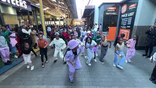 Dancing with Busisiwe’s Dance Class at Soweto’s Finest Dance Studio [upl. by Kalb511]