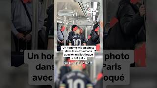 Un homme pris en photo dans le métro avec un maillot floqué « anti juif » une enquête ouverte [upl. by Bratton]