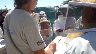 Randy Oliver showing Varroa Sampling Methods [upl. by Ahsiuqat]