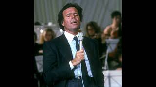 Vous les femmes – Julio Iglesias – L’histoire d’une chanson [upl. by Yldarb]