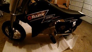 Unboxing And Assembling A Razor Mx350 Dirt Rocket Electric DirtBike [upl. by Anerroc648]