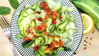 Recette salade de courgettes crues ultra fraîche 🥒🍅🍋🌶🌿 [upl. by Iahk]