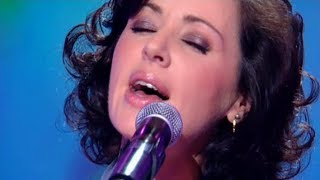 Tina Arena  Les moulins de mon cœurThe Windmills of Your Mind Live [upl. by Ki146]