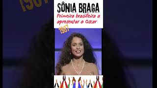 Sônia Braga apresentando o Oscar com Michael Douglas [upl. by Akel]