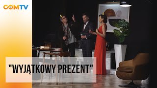 Komedia teatralna quotWyjątkowy prezentquot [upl. by Eilrahs]