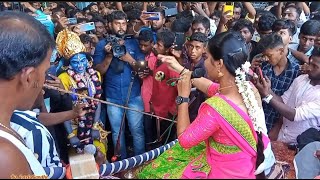 மக்கள் வெள்ளத்தில் மாதவிகுலசை முத்தாரம்மன் கதைMathavi villisaiMadhavi villu pattuVillisai [upl. by Aihsatan]