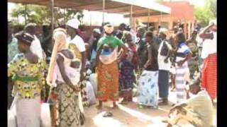 Comunità di SantEgidio  Bravo Programma di registrazione anagrafica in Burkina Faso [upl. by Eilatam641]