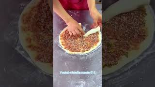 Uygur mutfağıkıymalı börekUygur oshxonasi  qiyma goshtli pirogUyghur cuisineminced meat pie [upl. by Netsreik]