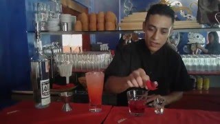 Cocteles con mezcal y pulque [upl. by Hewet]