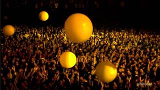 Coldplay Live from Japan HD  Yellow [upl. by Charla800]