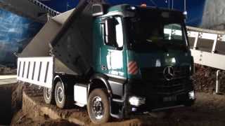 ScaleART Mercedes Arocs 3Way Tipper at the RoadworkerParcours in Urmitz [upl. by Nalad]