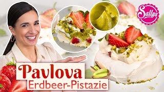 Pavlova mit Pistaziencreme amp Erdbeeren Baiser Törtchen 🍓🍰 [upl. by Eylrahc567]