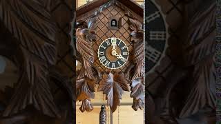 1 day traditional carvings cuckoo clock from Hones httpswwwcuckoohauscom [upl. by Bullough]