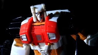 Combiner Wars Voyager Silverbolt Transformers Generations  Vangelus Review 269D [upl. by Yentuoc]