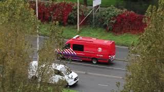 Brandweer Capelle 171111 onderweg melding persoon te water Schoonhoven [upl. by Capp578]