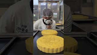 Are There Any Mooncake Workers Who Work Seriously mooncake cake chinesefood [upl. by Nahgrom]