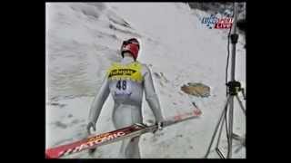 Oberstdorf 2001  Janne Ahonen 166 m  quotZabiera narty i wynosi się ze skoczniquot [upl. by Hgielra]