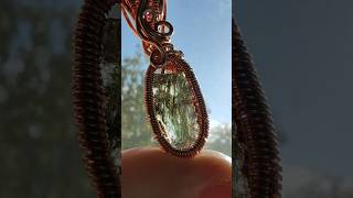 bijuterii pandantiv moldavite handmade jewellery crystals pendant wirejewelry moldavit [upl. by Dnallor664]