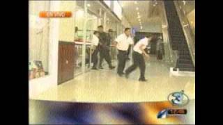 Balacera en Centro Comercial Tikal Futura Telediario [upl. by Indys]