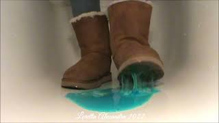 ASMR  Crushing shampoo with my chestnut Ugg Bailey Bow II  Sticky sounds  🤤 [upl. by Sprage]