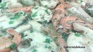 Bacalao en salsa verde [upl. by Trawets497]