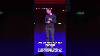 Geld van een pedo pakken comedy standup lachen [upl. by Bussey225]