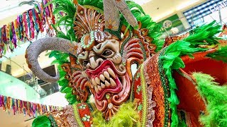 Coloridos Trajes de Diablo Cojuelos Dominicanos  CARNAVAL 2019 [upl. by Eillit438]