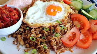 Nasi Goreng with Sambal Oelek Recipe enjoy Bali street food at home [upl. by Gennie199]