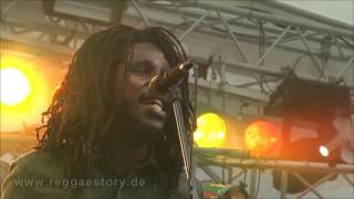 Chronixx  13    Smile Jamaica  31072016  Reggae Jam [upl. by Matteo]