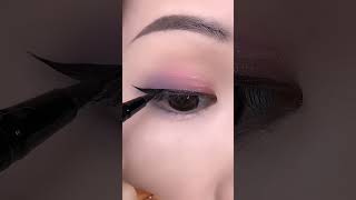 eyeliner eyelinertutorial makeuptutorial makeuptips trending beautytutorial foryou short [upl. by Margy]