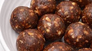 Dates laddu recipedates laddusugarfree kajjurladoo [upl. by Sumetra]